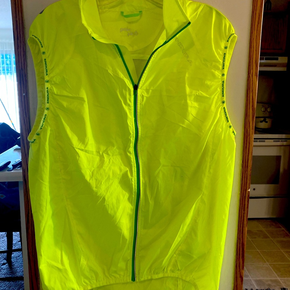 Endura cycling hi-viz vest Xl